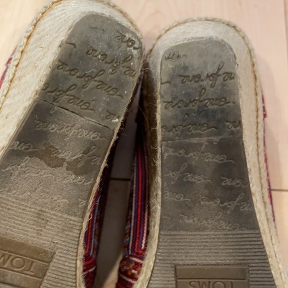 Toms 8.5 shoes - Picture 6 of 6